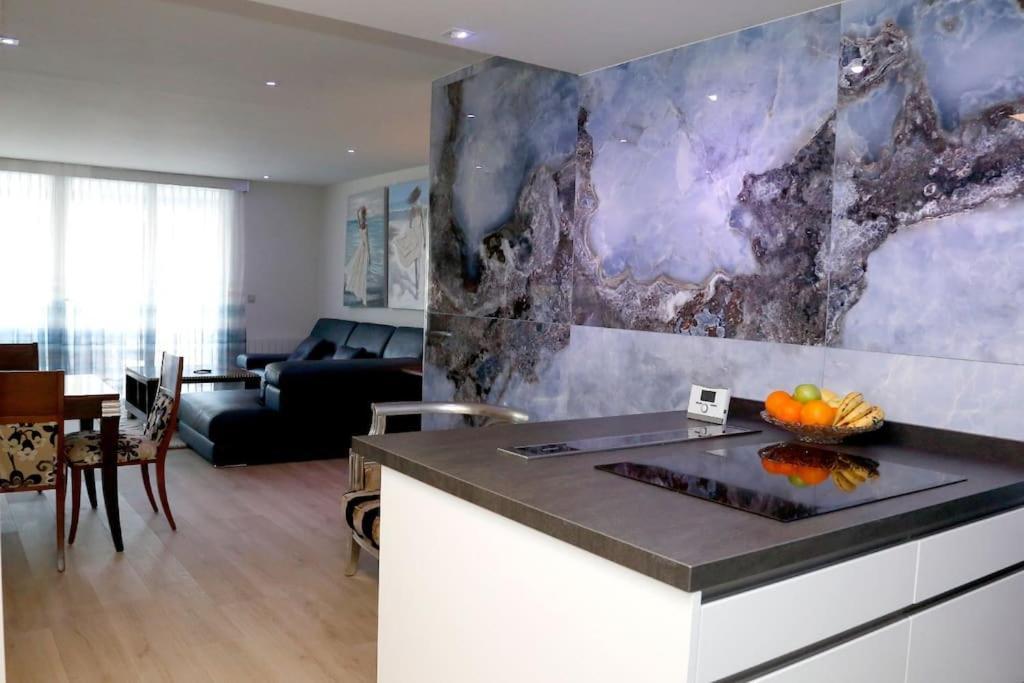 Apartamento De Lujo En Edificio Zafiro, *