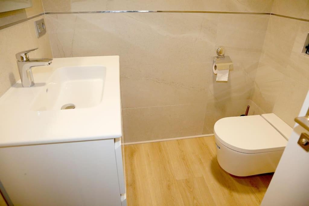 Apartamento De Lujo En Edificio Zafiro, Benidorm